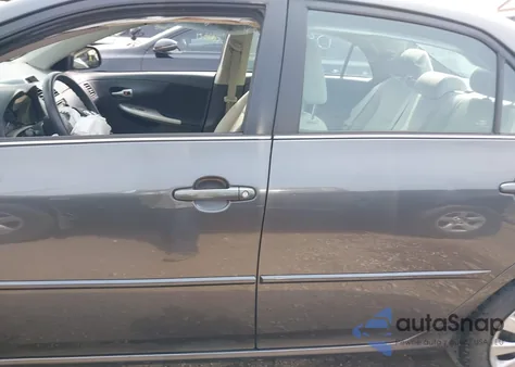 2013 Toyota Corolla Le z USA, uszkodzony, nr VIN 2T1BU4EE1DC031648